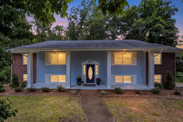2824 Ridgecrest Drive, Chattanooga, TN 37406