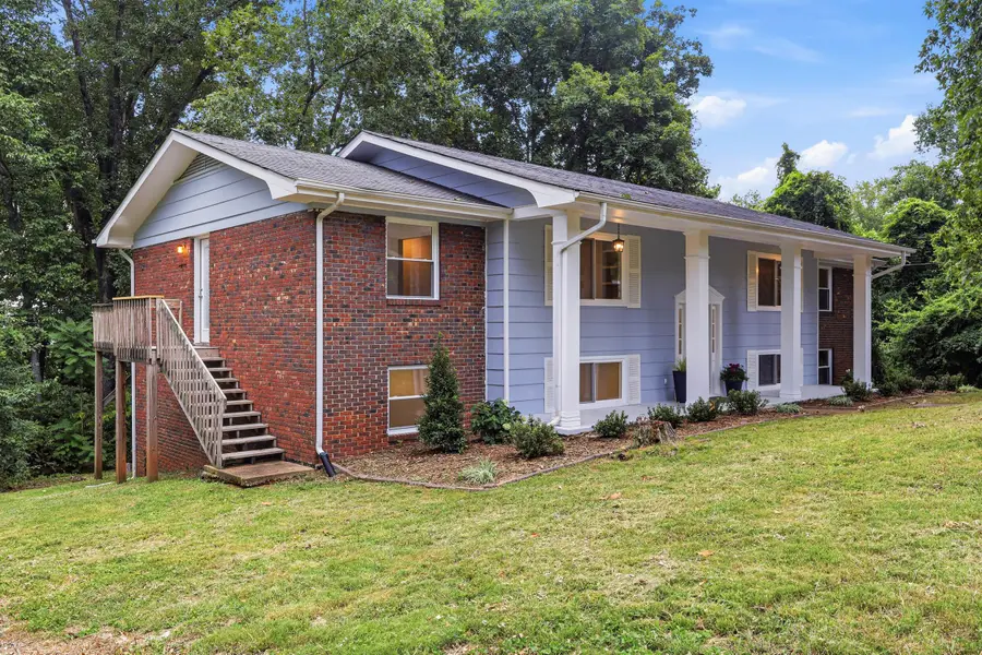 2824 Ridgecrest Drive, Chattanooga, TN 37406 - #3