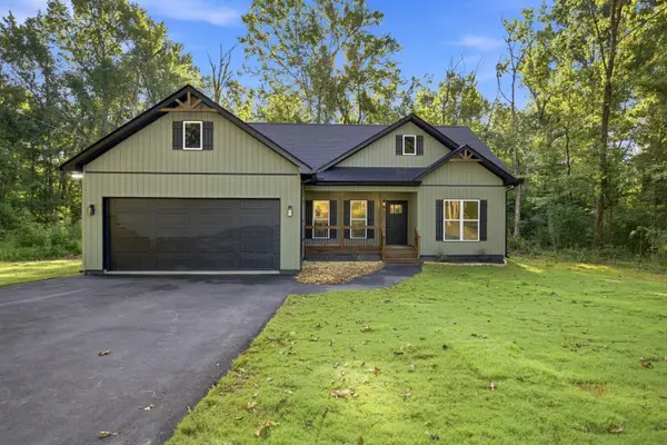 60 Tommy Lane, Rossville, GA 30741