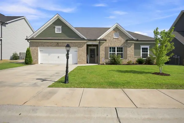 31 Winchester Drive, Rossville, GA 30741