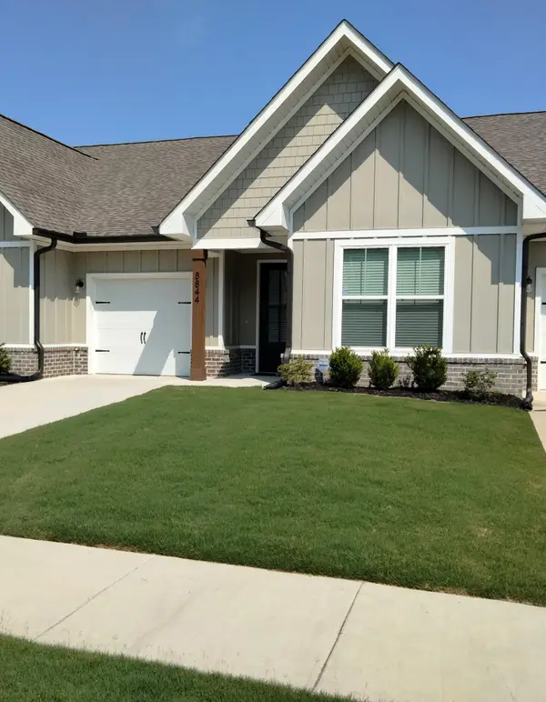 8844 James Creek Drive, Ooltewah, TN 37363