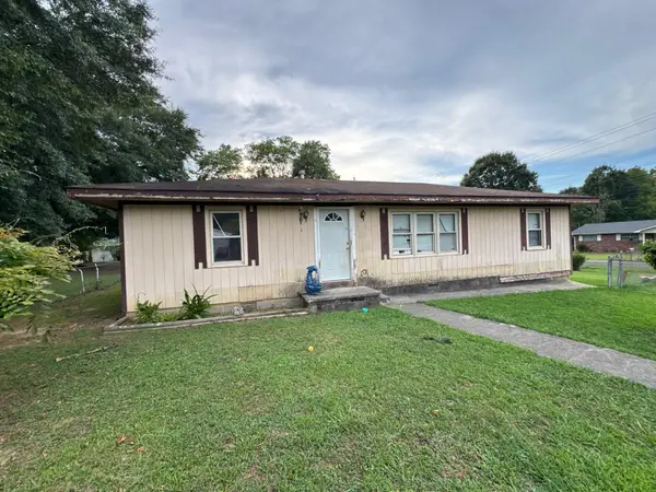 1002 Evaline Street, LaFayette, GA 30728