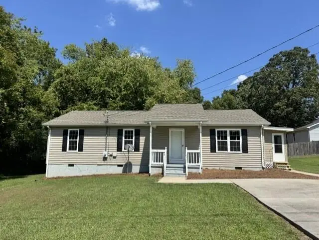 309 W Oak Street, Chatsworth, GA 30705 - #1
