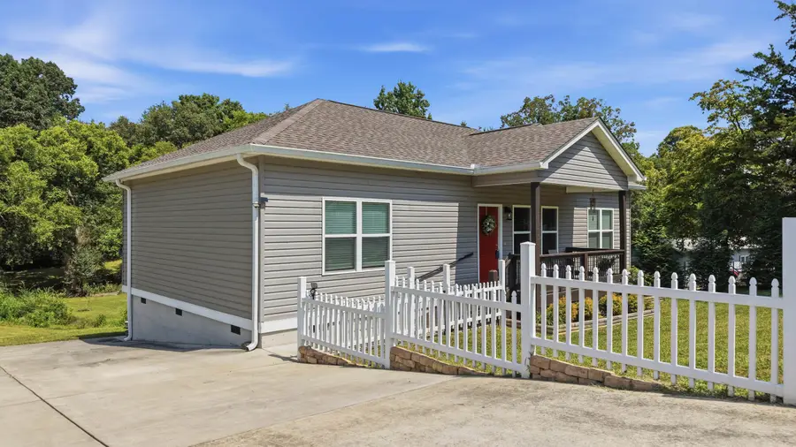 1547 Dallas Lake Road, Hixson, TN 37343 - #2