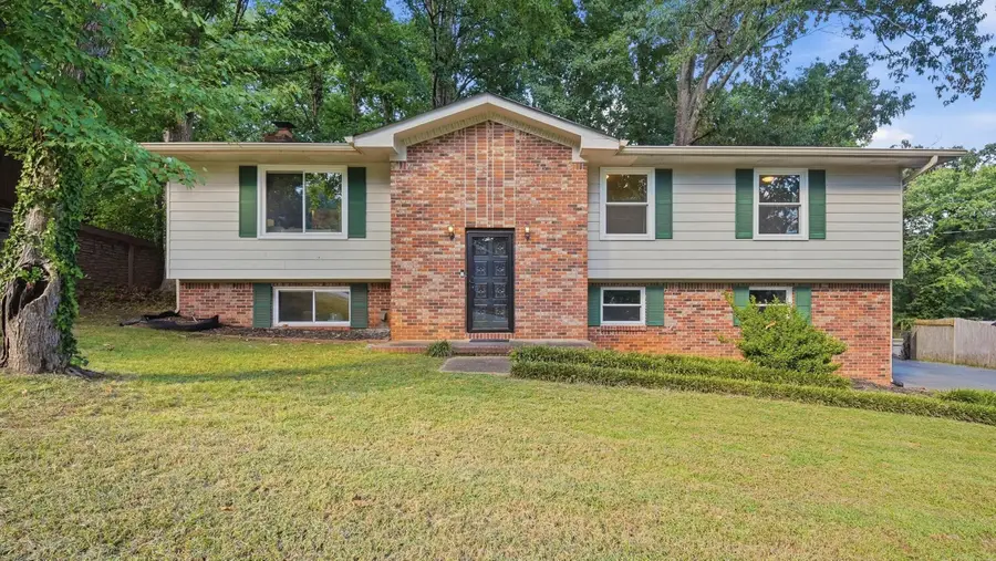 809 N Valleywood Circle, Hixson, TN 37343 - #2