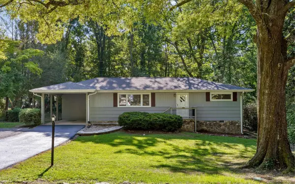 1014 Signal Road, Signal Mountain, TN 37377