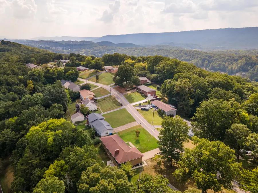 5846 Crestview Drive, Hixson, TN 37343 - #2