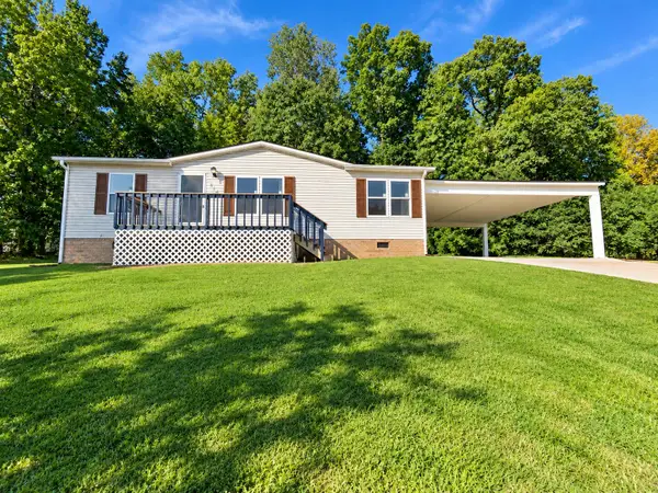 210 Betsy Lane, Rossville, GA 30741