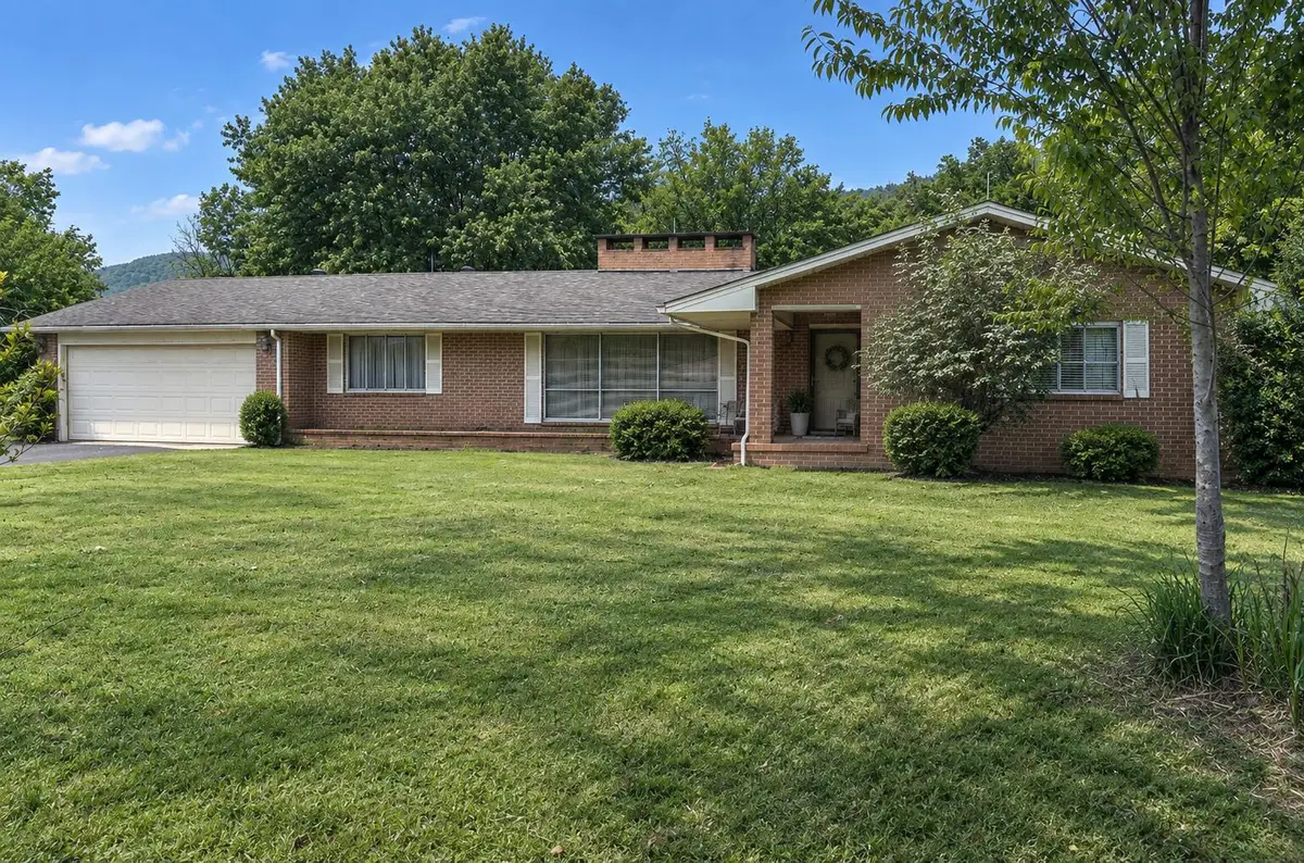 1385 N Main Street, Whitwell, TN 37397 - #1