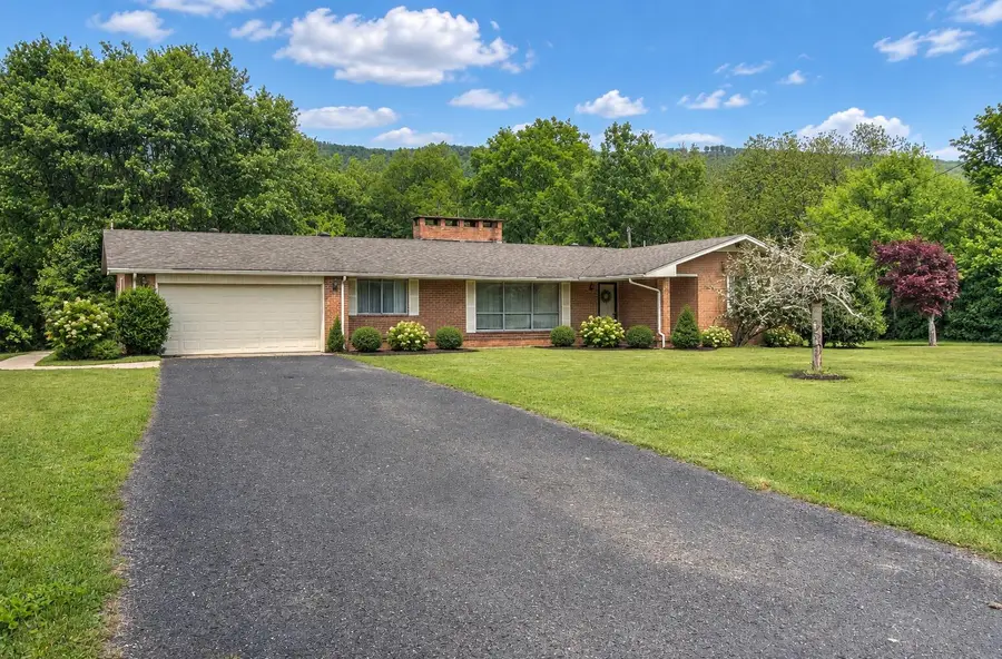 1385 N Main Street, Whitwell, TN 37397 - #2