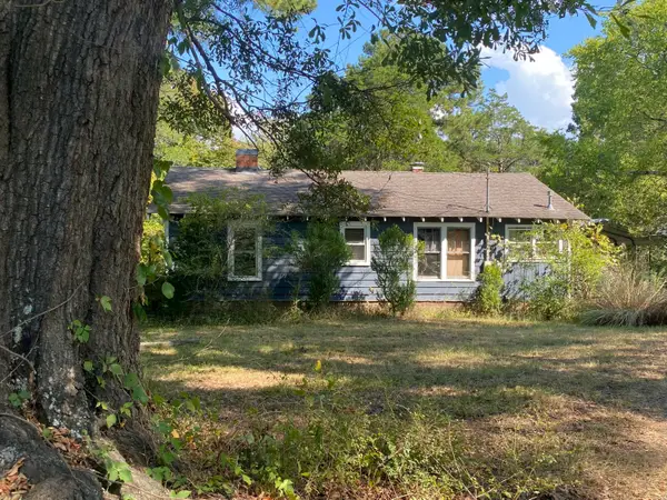 2332 Hamill Road, Hixson, TN 37343