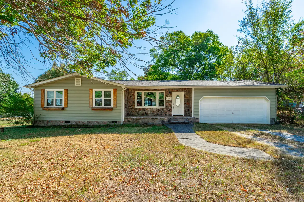 1300 Lee Street, Chickamauga, GA 30707 - #1
