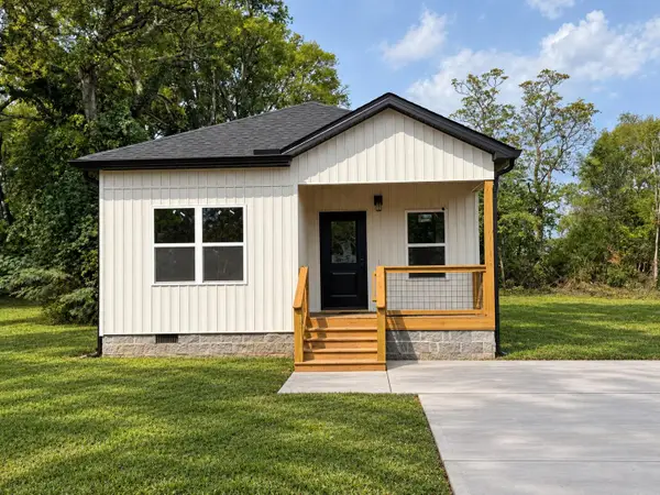 4243 Quinn Adams Street, Chattanooga, TN 37410