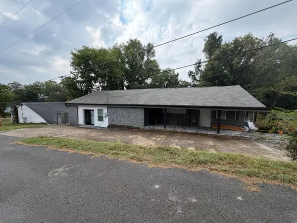 161 Orchard Avenue, Rossville, GA 30741
