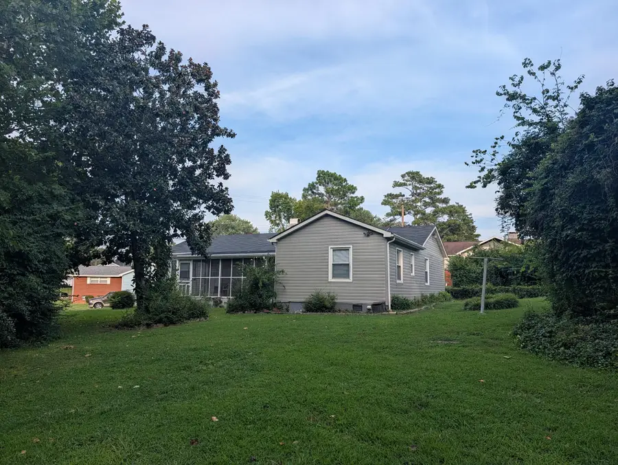 341 Vermont Avenue, Oak Ridge, TN 37830 - #2