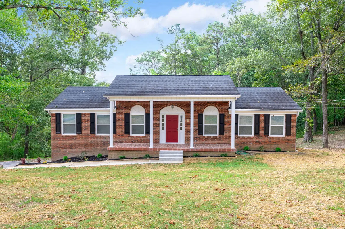 10810 Jenkins Circle, Soddy Daisy, TN 37379 - #1