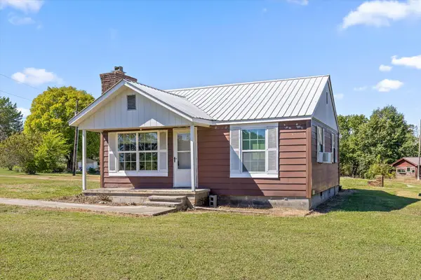 7038 Alabama Highway 75, Ider, AL 35981