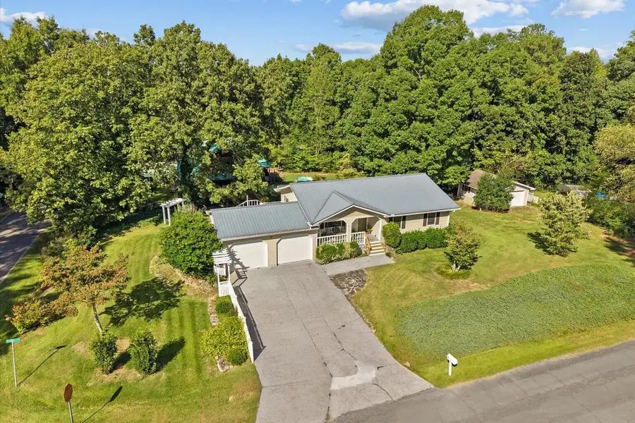 17 Pine Street E, Chatsworth, GA 30705 - #2