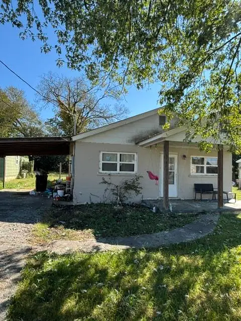 44 Poplar Street, Pikeville, TN 37367