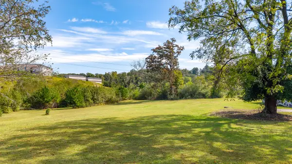 8411 Sanders Road, Ooltewah, TN 37363