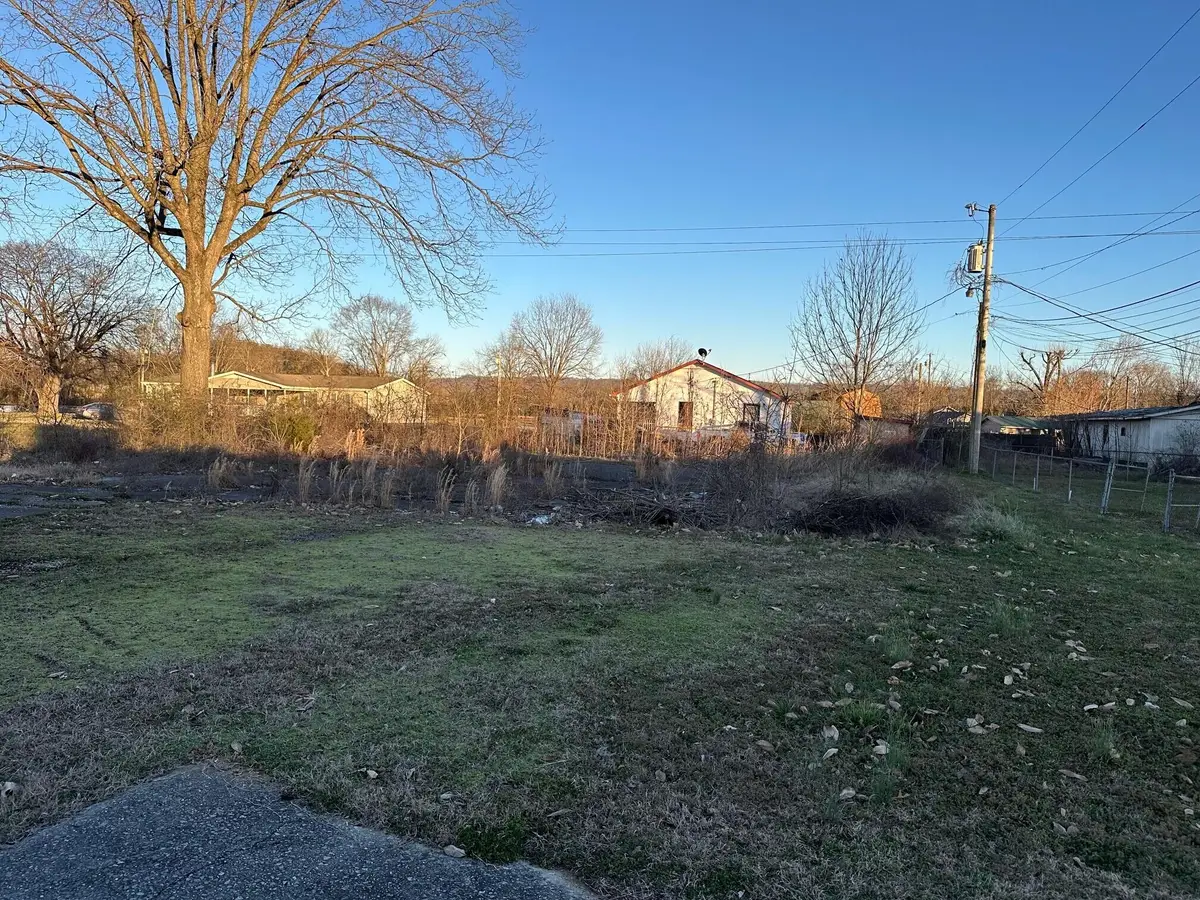 2025 South Cedar Avenue, South Pittsburg, TN 37380 - #1