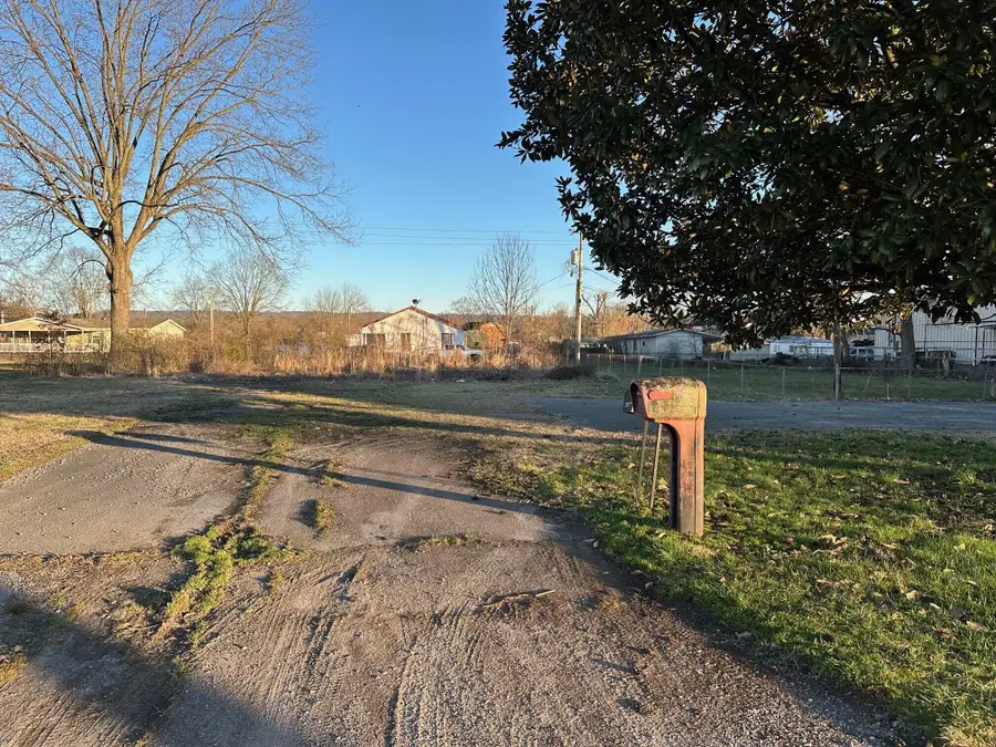 2025 South Cedar Avenue, South Pittsburg, TN 37380 - #2