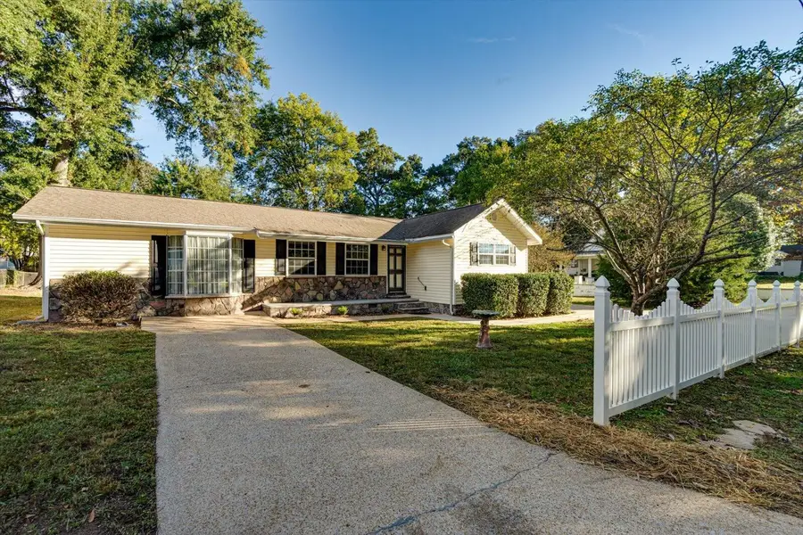 70 Lawrence Drive, Rossville, GA 30741 - #2