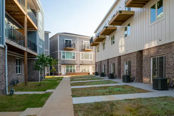 927 Montague Place, Chattanooga, TN 37408