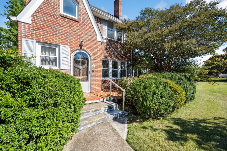 1621 S Rugby Place, Chattanooga, TN 37412 - #3