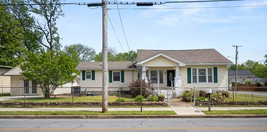 910 S Highland Park Avenue, Chattanooga, TN 37404 - #3