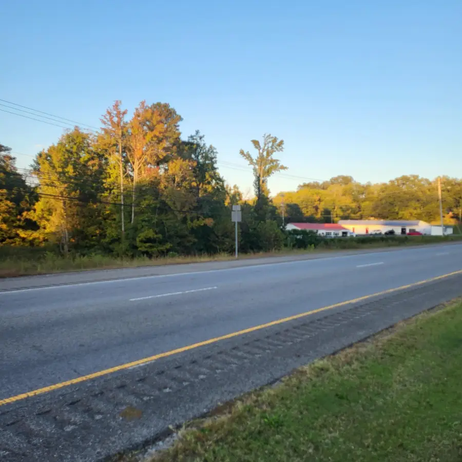 800 David W Lillard Memorial Highway, Etowah, TN 37331 - #2