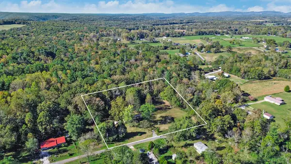 205 Davis Road, Grandview, TN 37337