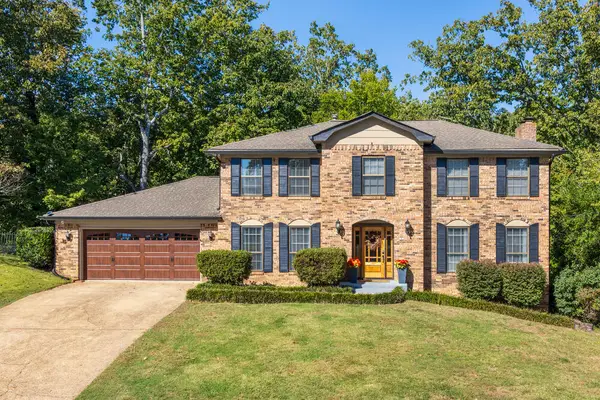 712 Oak Crest Lane, Hixson, TN 37343