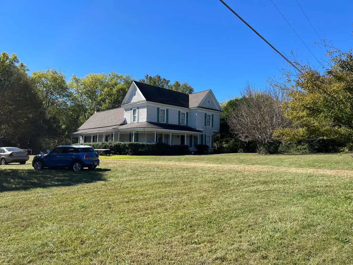 985 W Nickajack Road, Ringgold, GA 30736 - #1