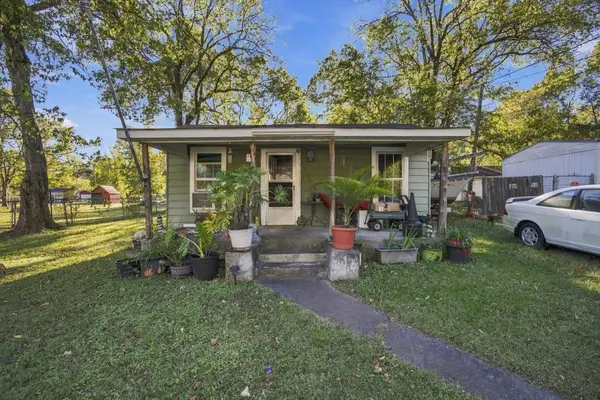 809 Ferry Road, Hixson, TN 37343