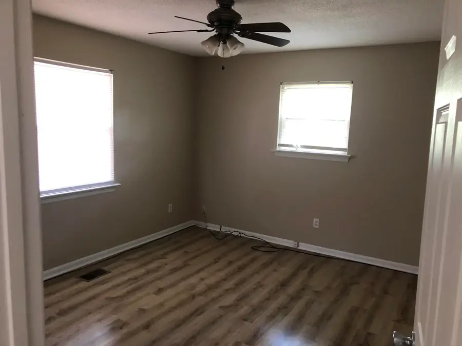 931 Cross Street, Rossville, GA 30741 - #2