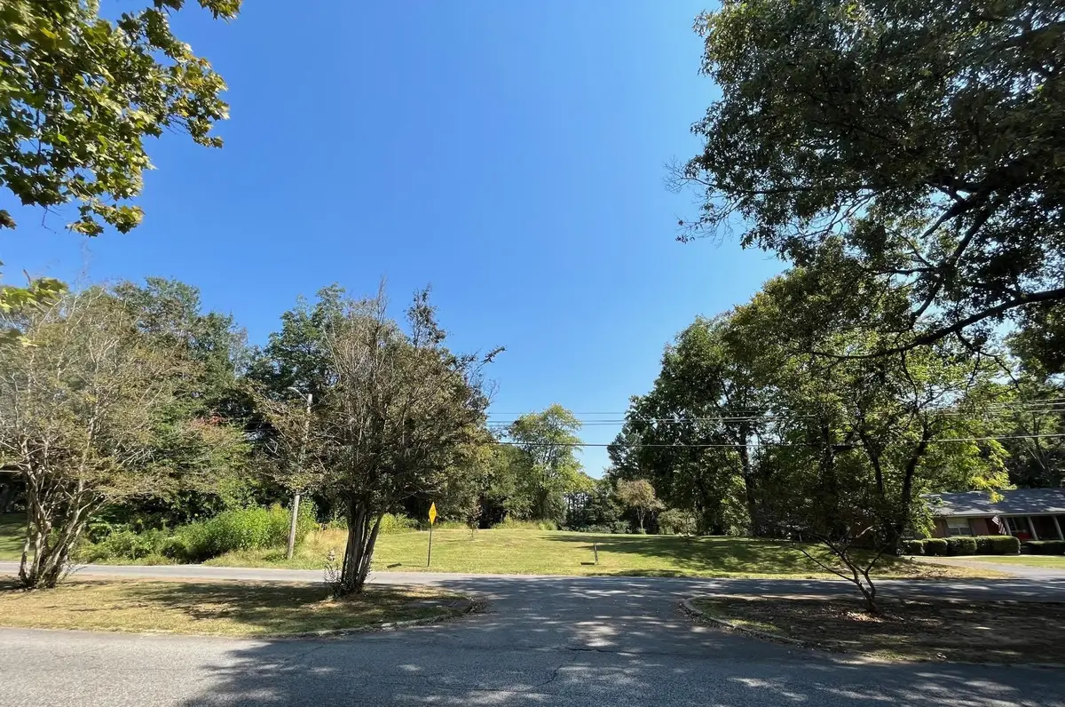 1020 Troy Avenue, Dyersburg, TN 38024 - Image #1