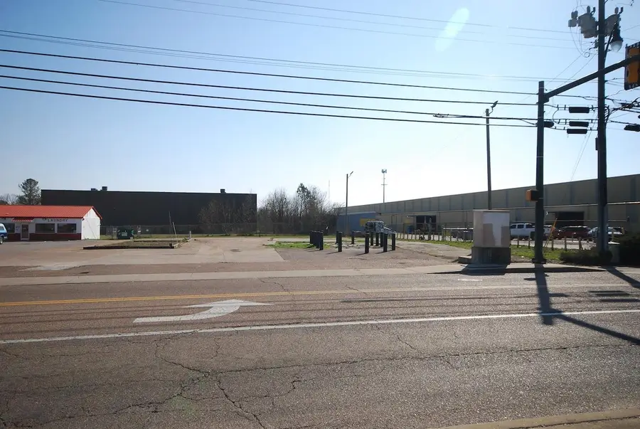 1404 E Chester Street, Jackson, TN 38301 - Image #2