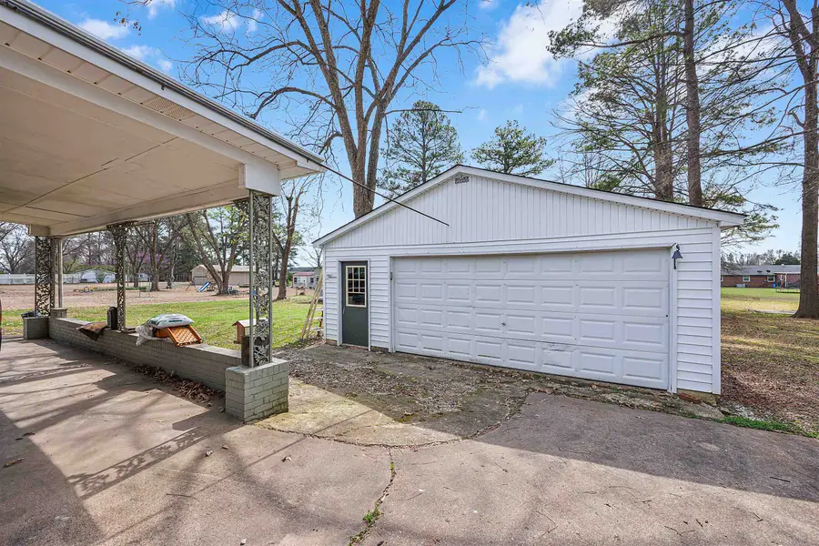 698 E Main Street, Alamo, TN 38001 - #3