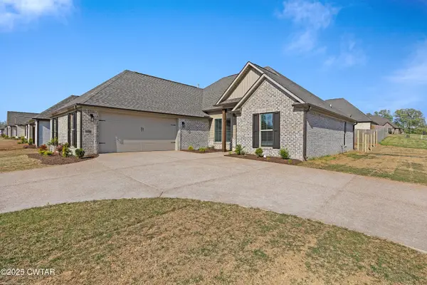 403 Fairway Boulevard, Jackson, TN 38305