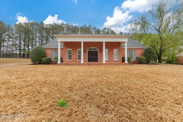 54 Forest Downs Drive, Jackson, TN 38305