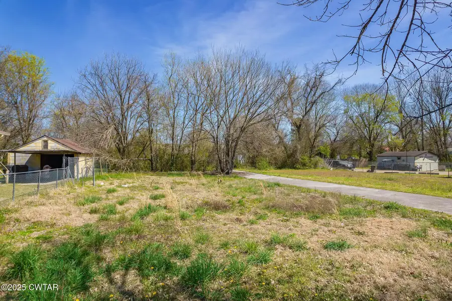 114 Peabody Avenue, Jackson, TN 38301 - Image #2