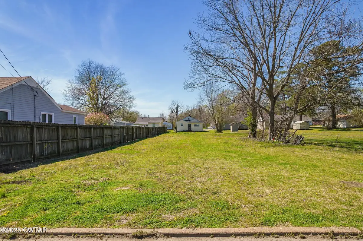 205 Peabody Avenue, Jackson, TN 38301 - Image #1