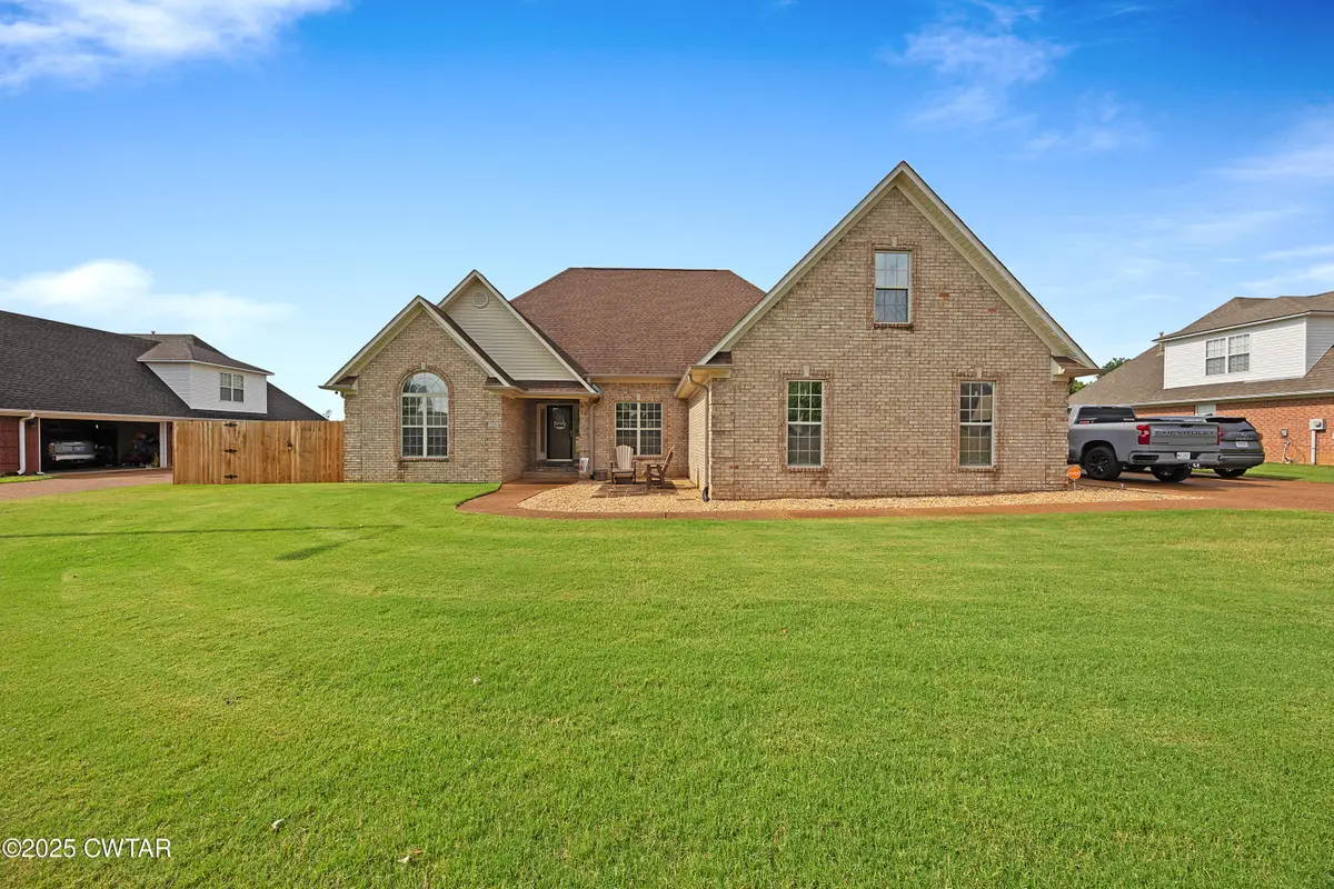 226 Willow Springs Drive, Medina, TN 38355 - Image #1