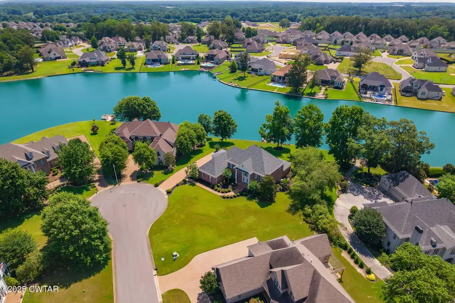 18 Admirals Pointe Cove, Jackson, TN 38305 - Image #2