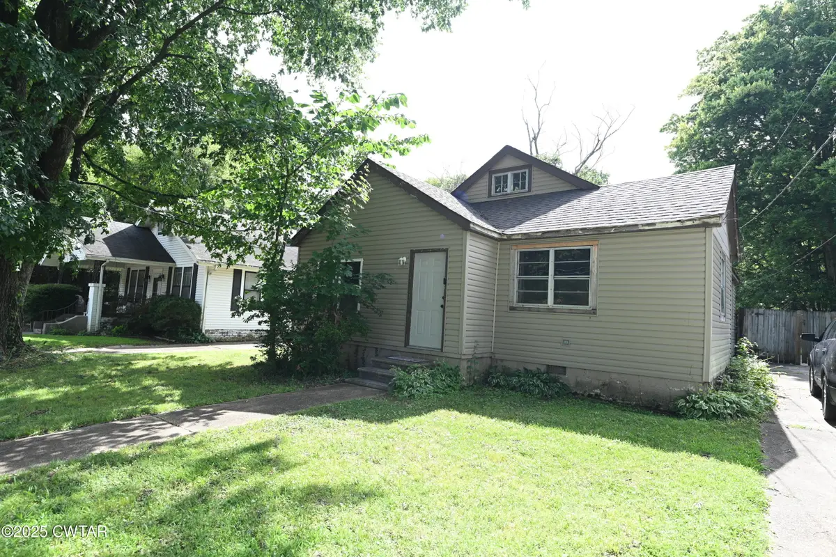 1305 Troy Avenue, Dyersburg, TN 38024 - Image #1