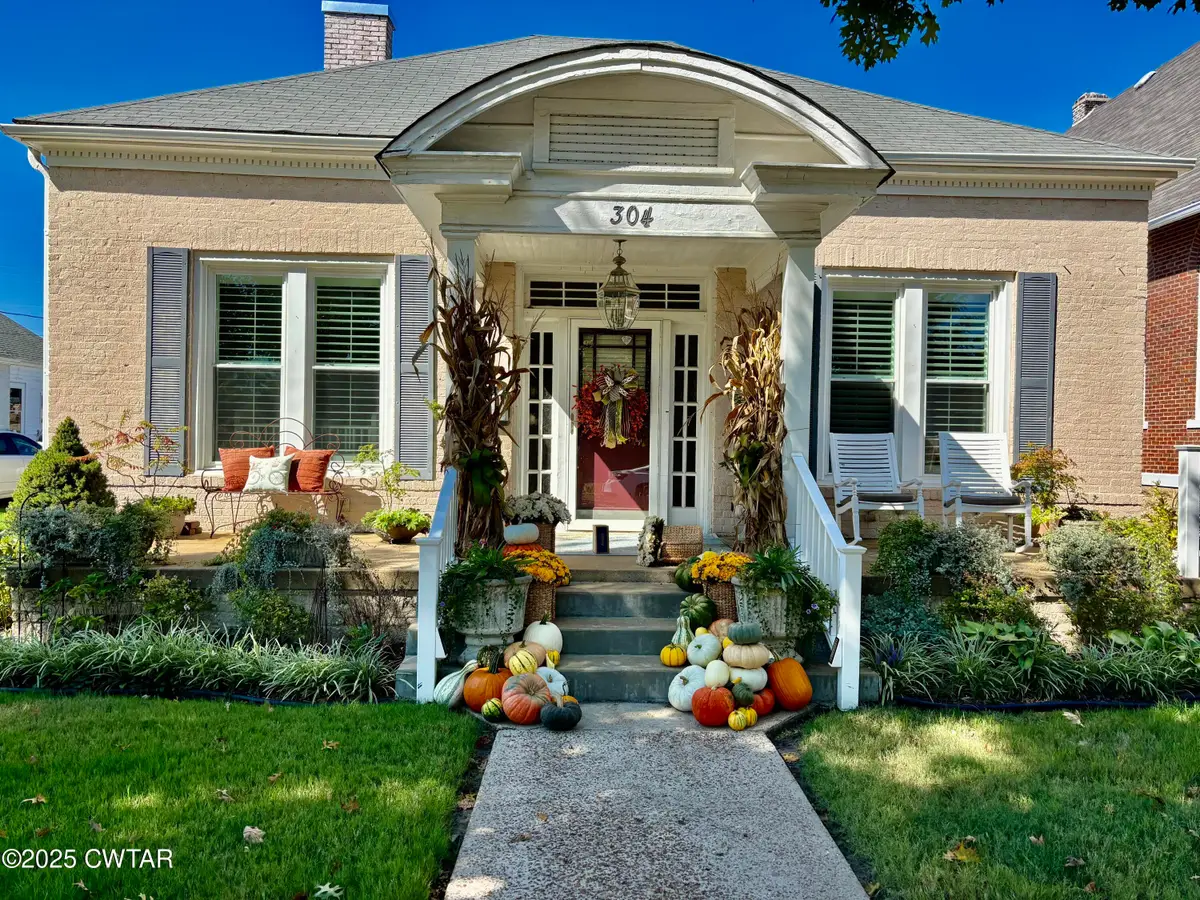 304 S College Street, Trenton, TN 38382 - Image #1