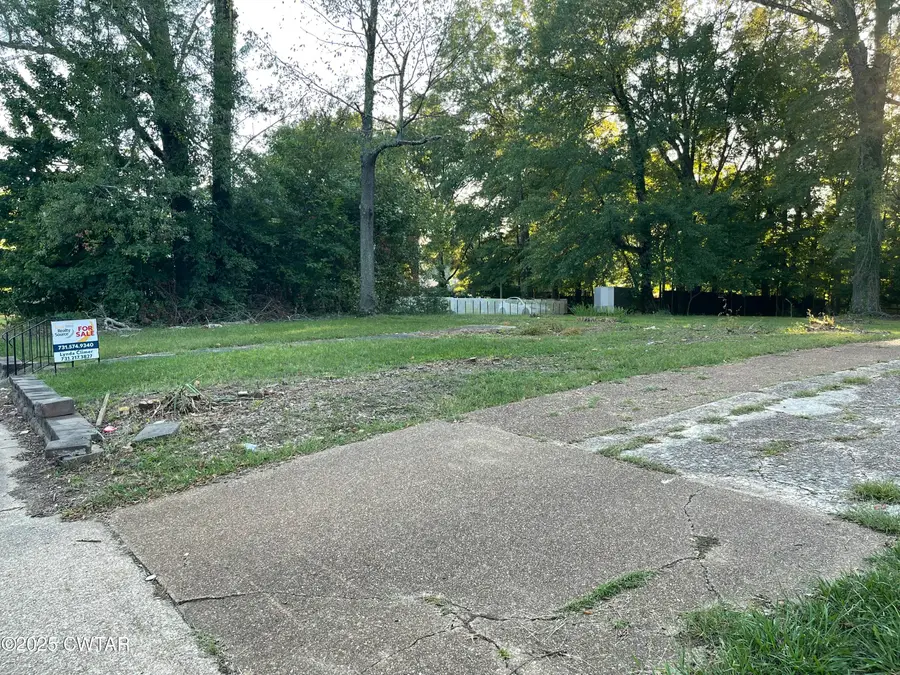 381 N Highland Avenue, Jackson, TN 38301 - Image #3