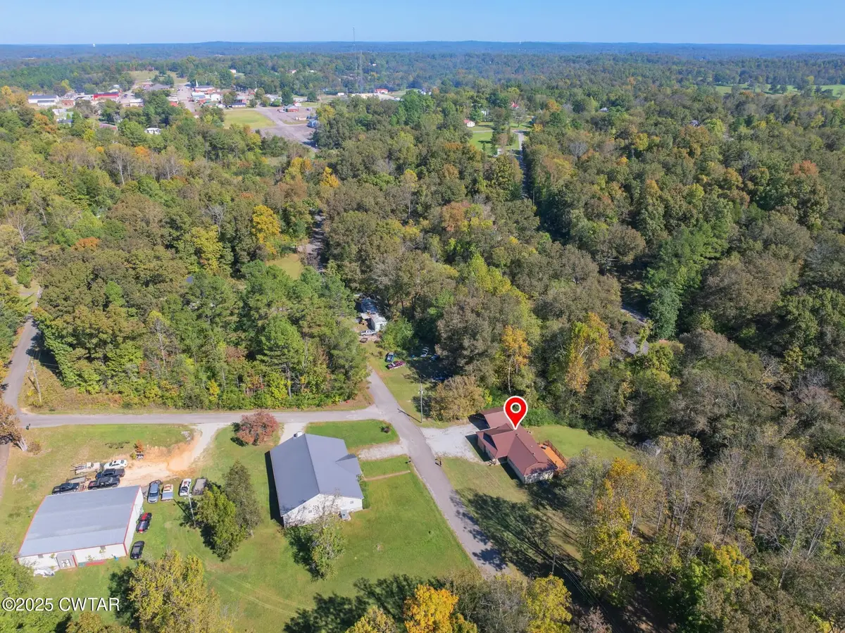 387 Dogwood Drive, Decaturville, TN 38329 - Image #1