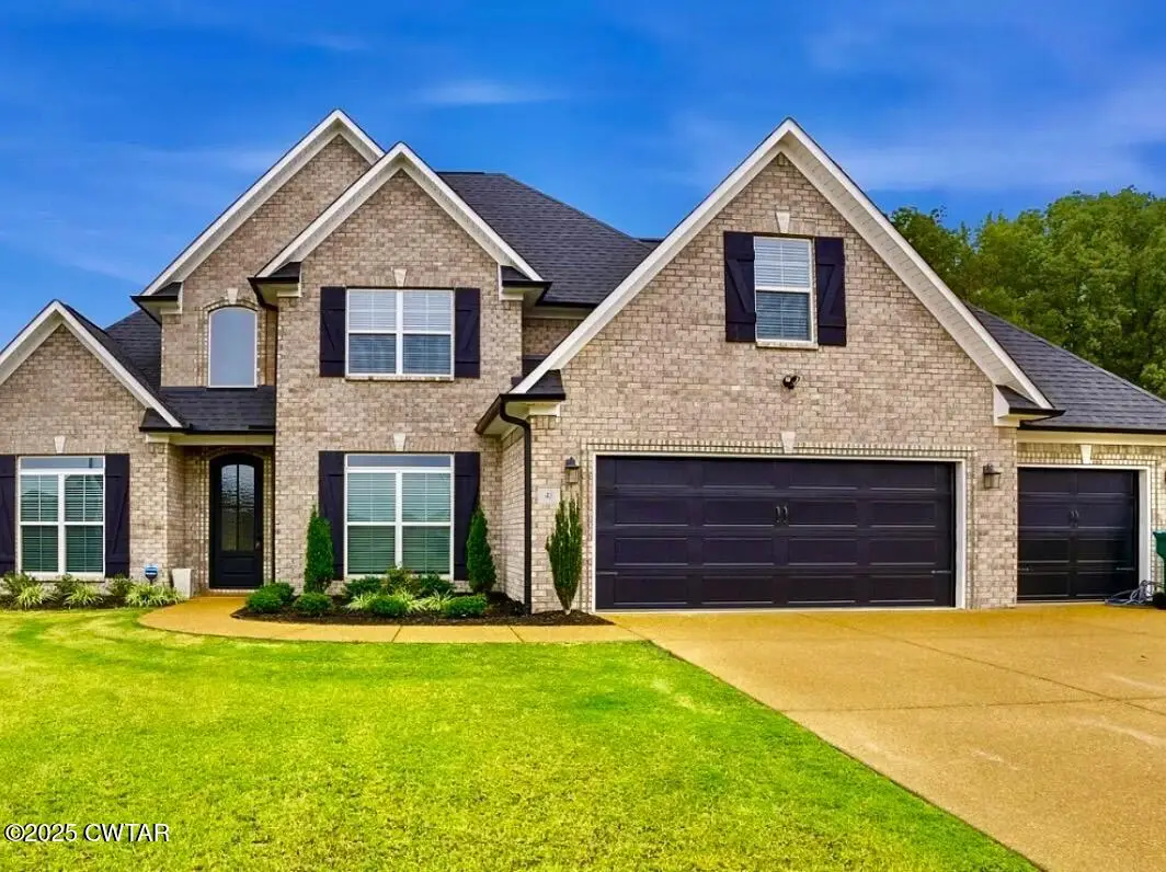 43 Matthews Place Drive, Jackson, TN 38305 - Image #1